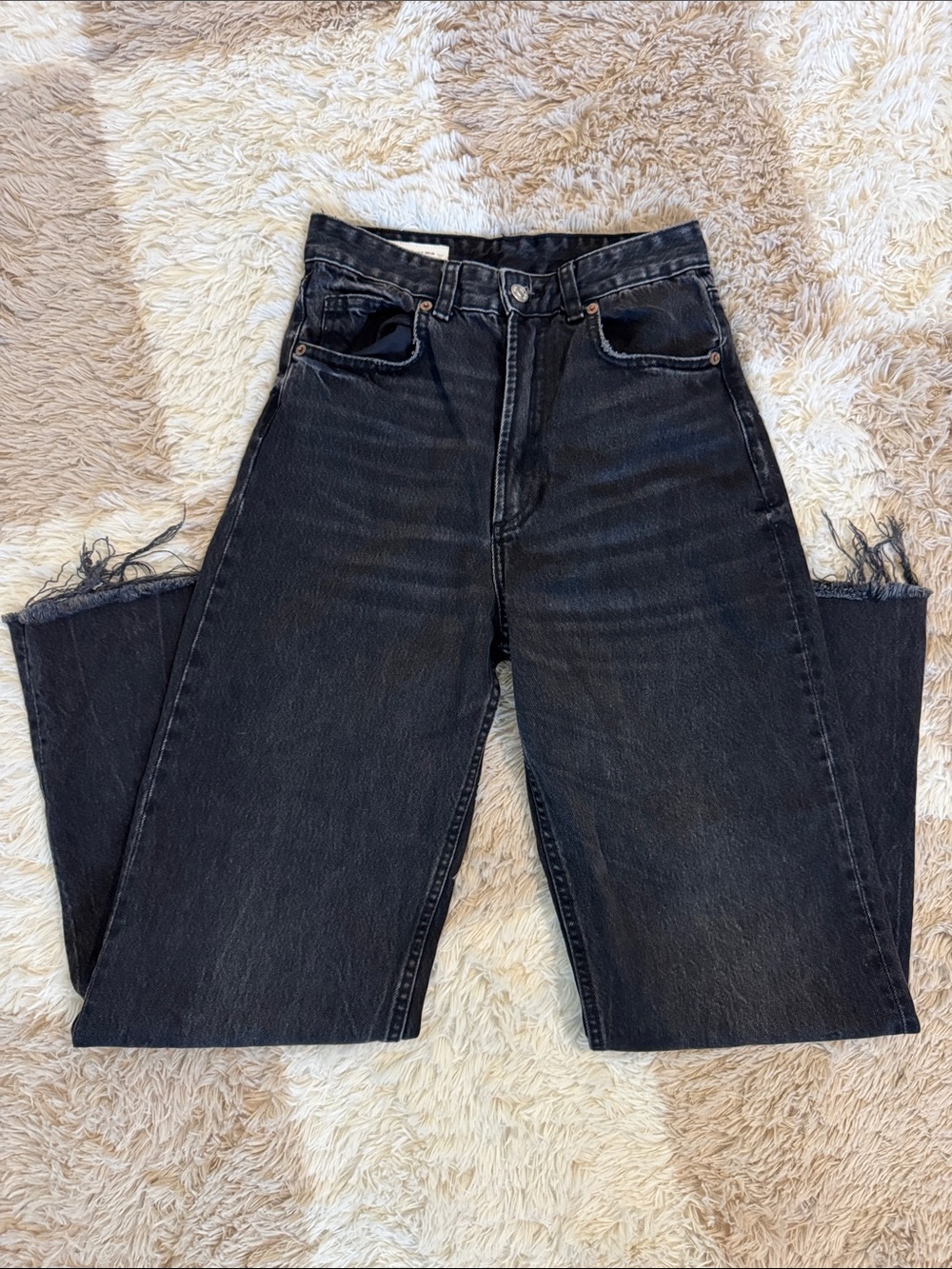 ZARA High-Waist Black Women’s Jeans - Classic Straight Fit
